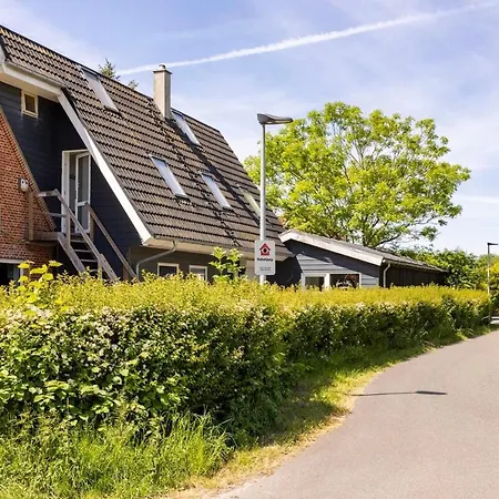 Holiday home 10 Min Walk From Center