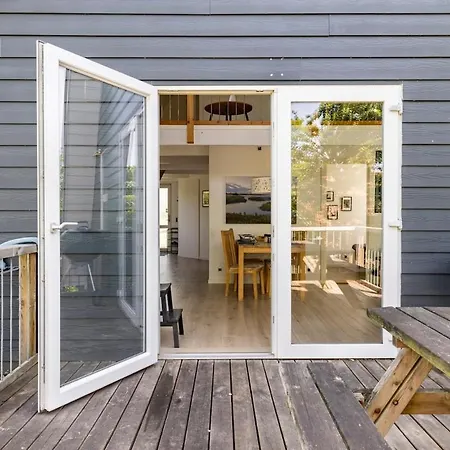 10 Min Walk From Center Holiday home *